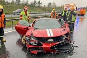 Accidente de Ferrari SF90 Stradale