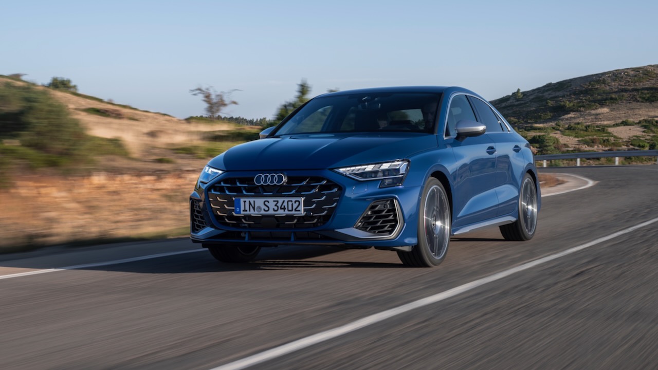 Nuevo Audi S3 Sedan 2024: ¡Con 333 CV y mejoras en todo!