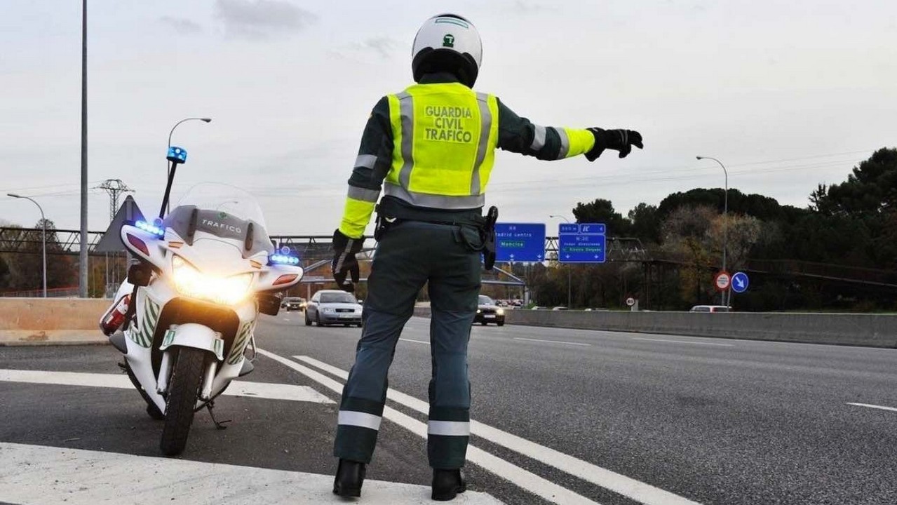 ¿Las autoridades pueden poner fin a los avisos de controles con aplicaciones