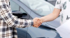 Siete De Cada 10 Compradores De Coche En Espana Tienen Mas De 45 Anos Jpg